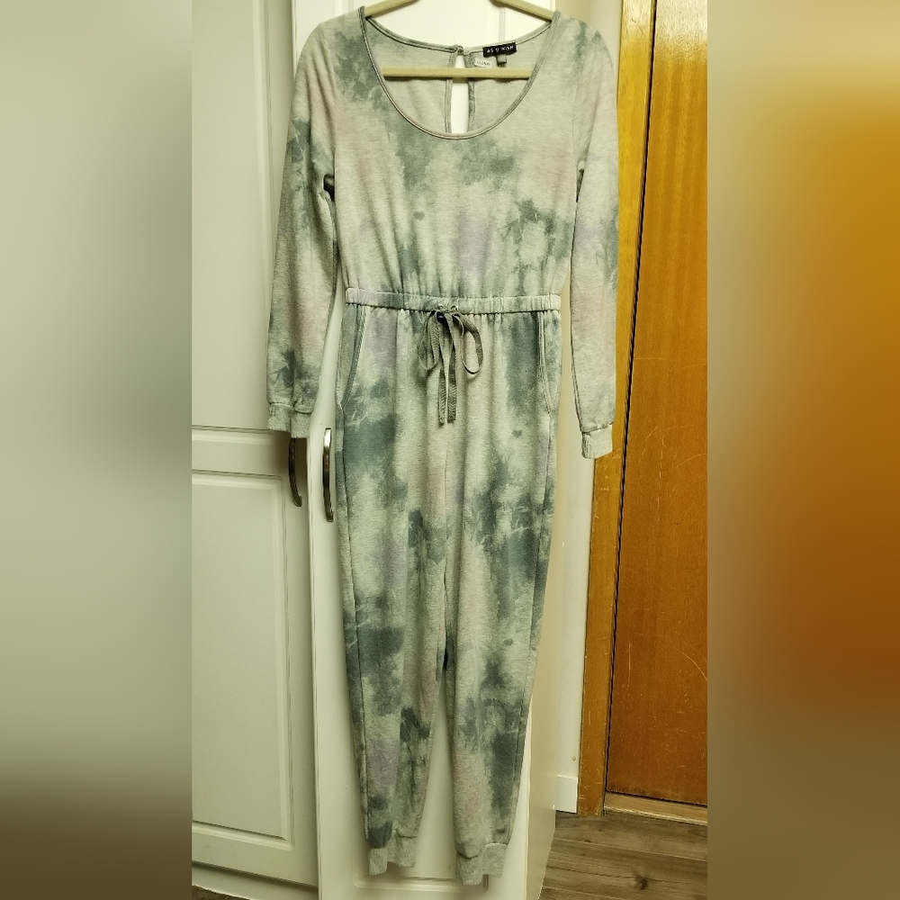 🍁🌺As You Wish cloud patterned long sleeve jumpsuit
